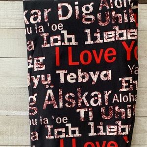 ❤️ LuLaRoe Valentines Day leggings - new! ❤️